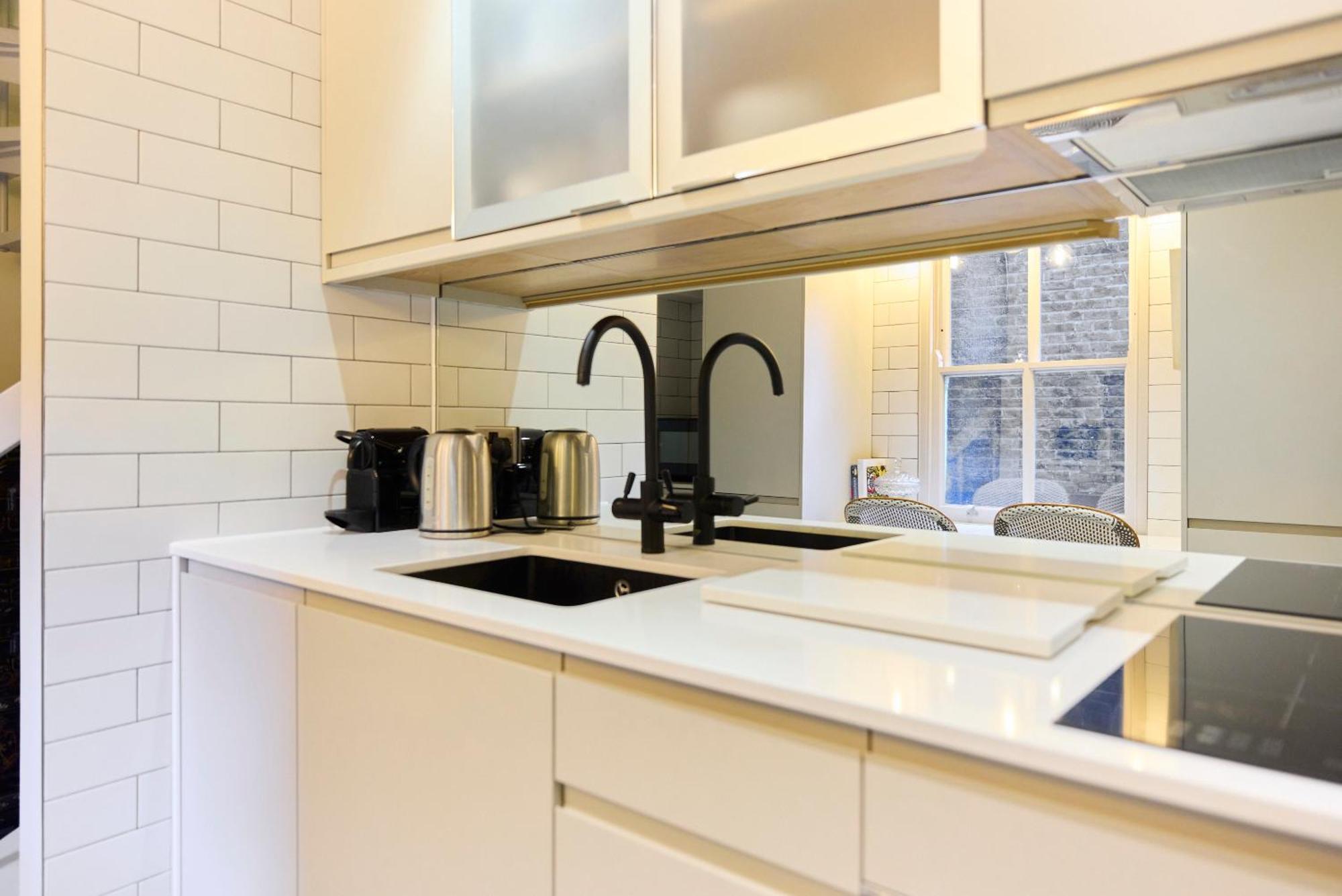 Апартаменты The Kensington Designer'S Retreat - Modern 1Bdr Flat Лондон Экстерьер фото