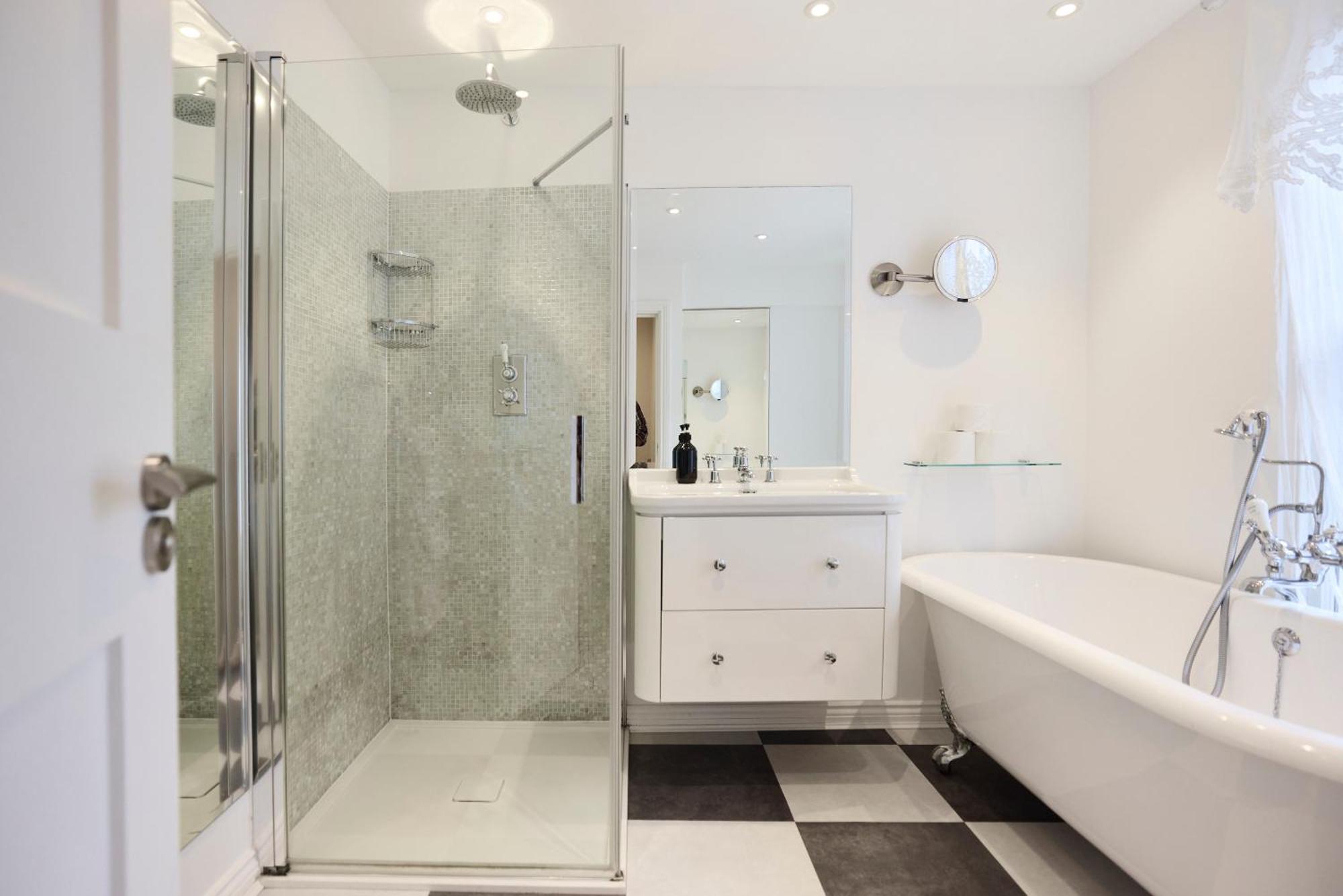 Апартаменты The Kensington Designer'S Retreat - Modern 1Bdr Flat Лондон Экстерьер фото