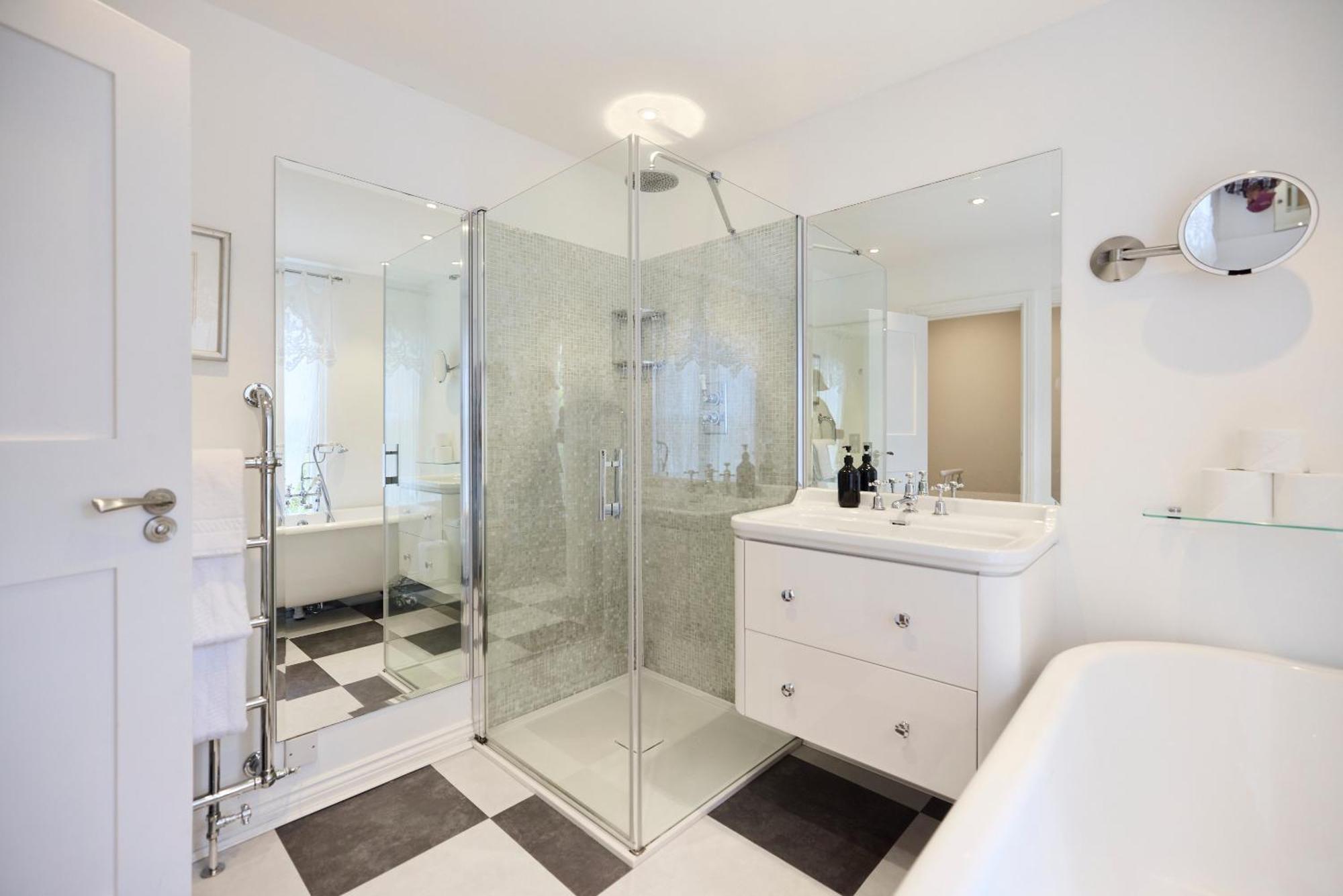 Апартаменты The Kensington Designer'S Retreat - Modern 1Bdr Flat Лондон Экстерьер фото