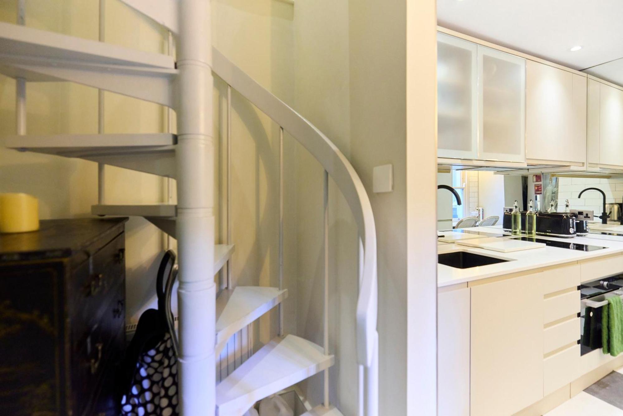 Апартаменты The Kensington Designer'S Retreat - Modern 1Bdr Flat Лондон Экстерьер фото